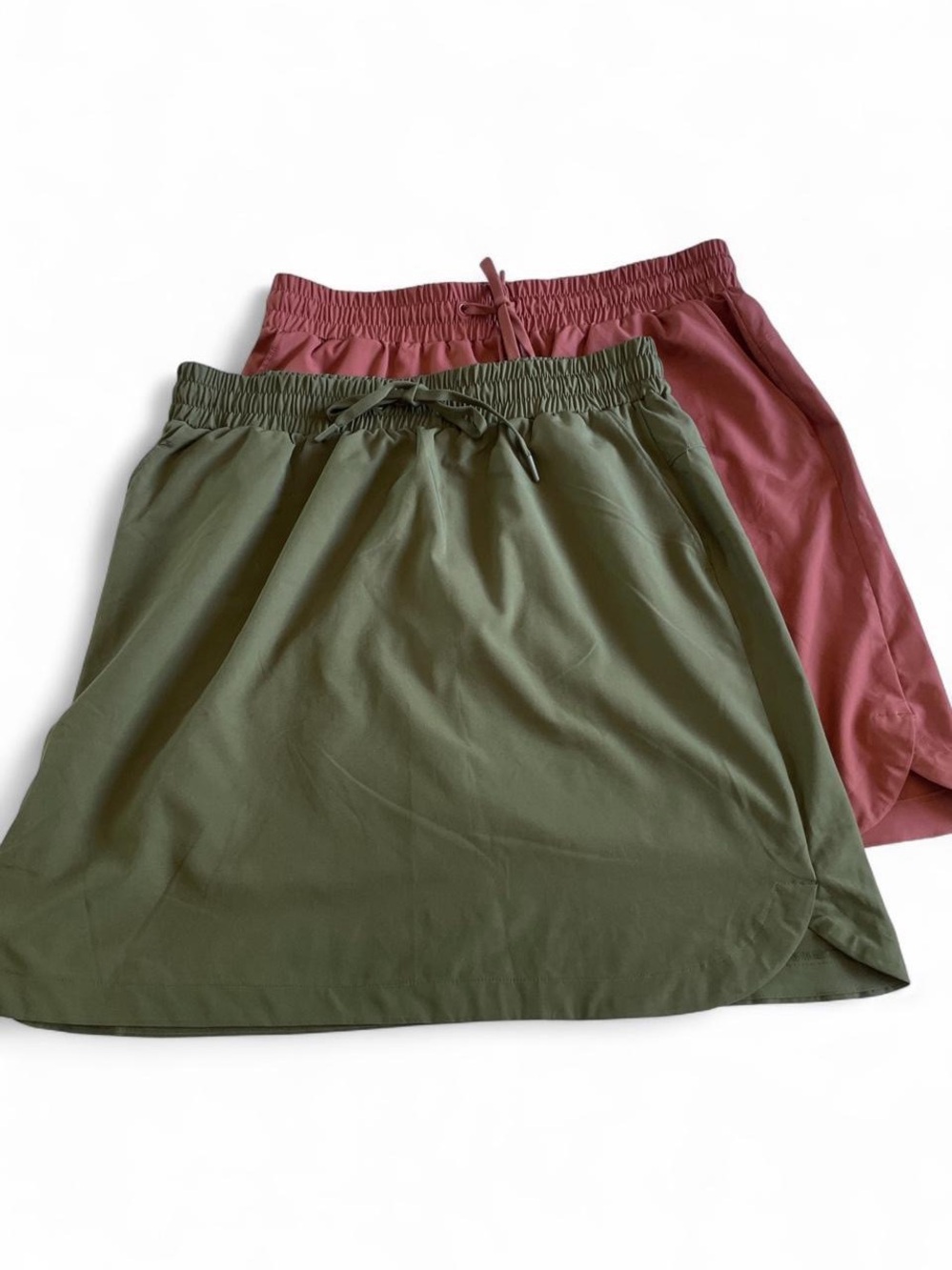 Mondetta Drawstring Golf Skirts in Olive Green & Dusty Rose